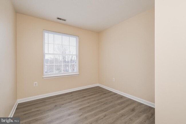 Building Photo - 9058 Constant Course