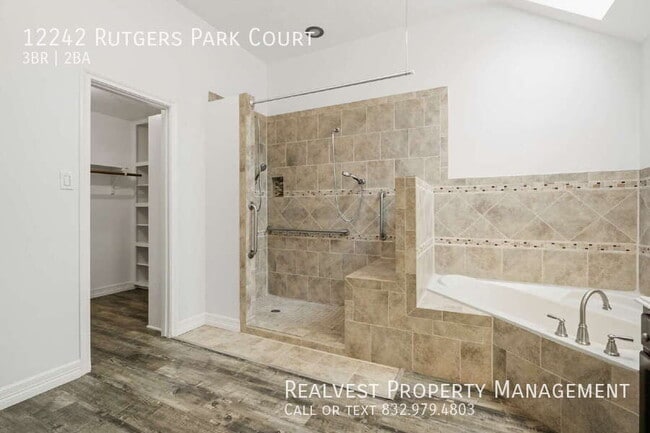 Building Photo - 12242 Rutgers Park Ct