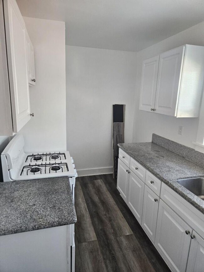 Interior Photo - 1445 N. Warren Ave.