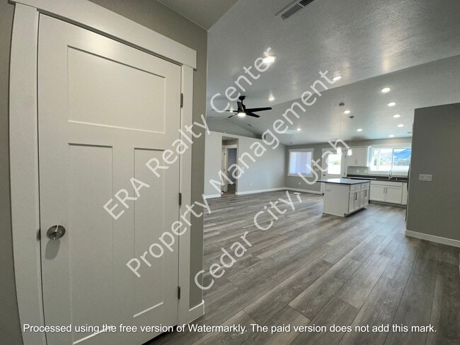 Building Photo - 3981 N Hawks Landing Loop