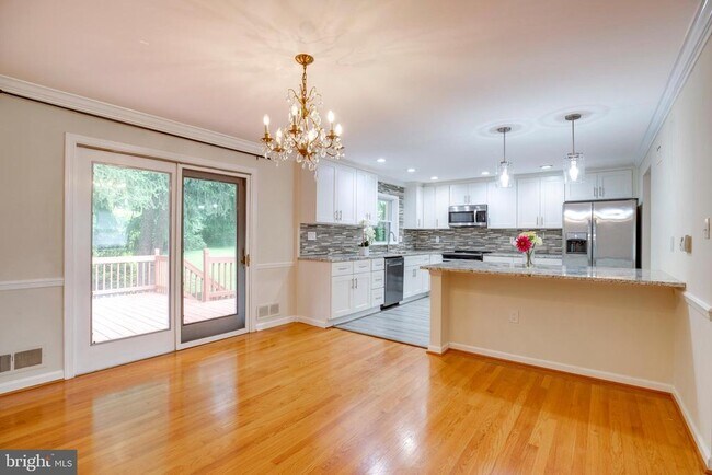 Building Photo - 1501 Walden Dr