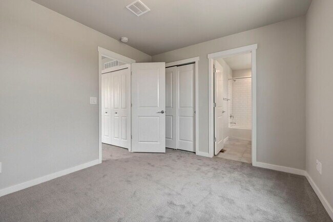 Building Photo - 8714 Vaunt Ct