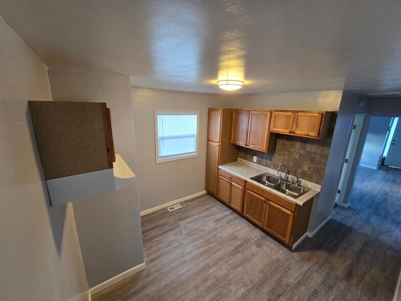 Building Photo - 1712 Georgia St