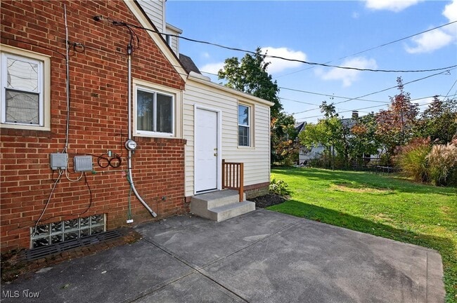 Building Photo - 2520 Laurelhurst Rd