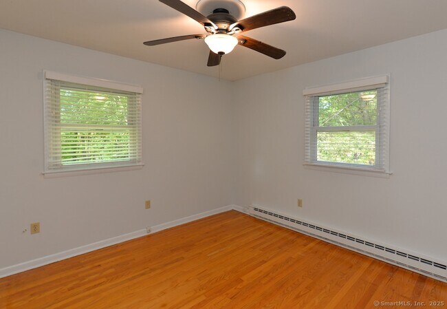 Building Photo - 62 Candlewood Lake Rd