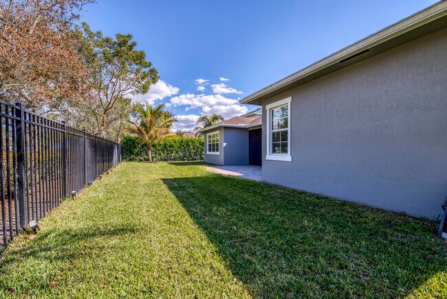 Building Photo - 19017 Fly Rod Run