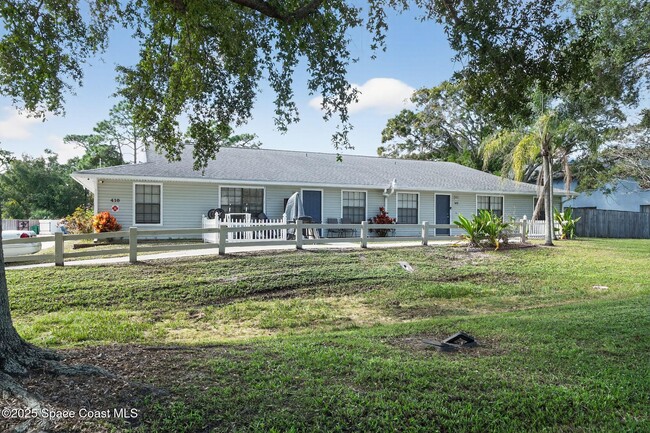 Building Photo - 410 Thor Ave SE