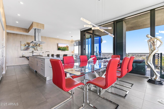 Building Photo - 7180 E Kierland Blvd