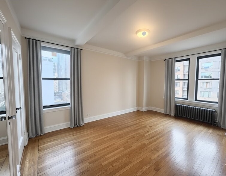 Building Photo - 128 E 56th St