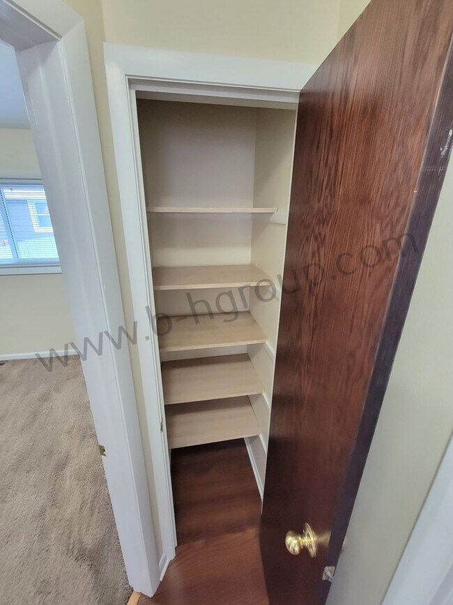 Building Photo - 4705 42nd Ave