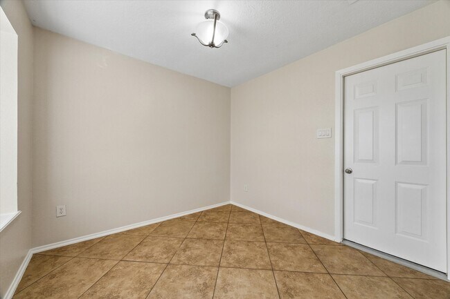 Building Photo - 17134 Barcelona Dr