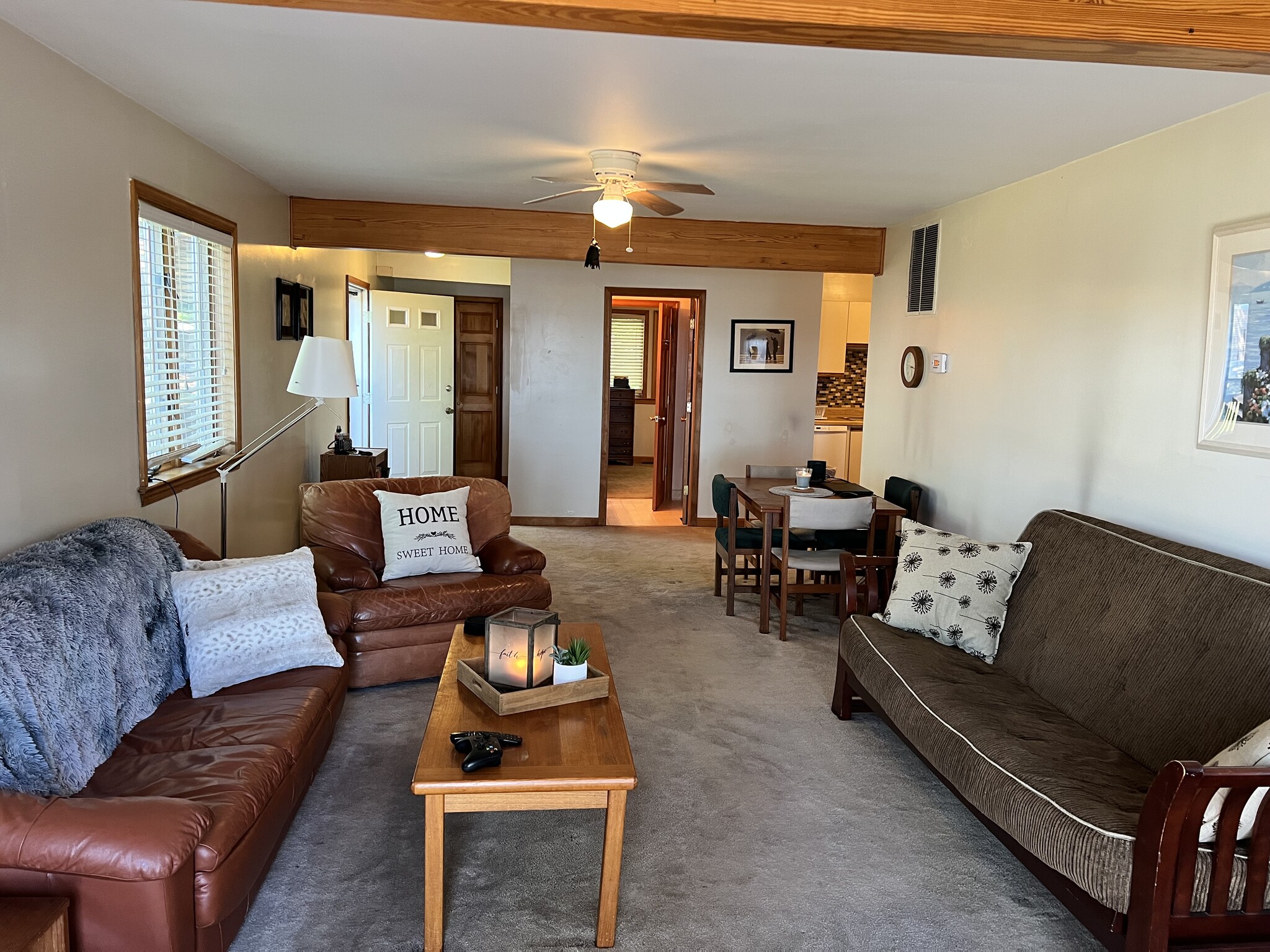 Living room - 13113 River Ter