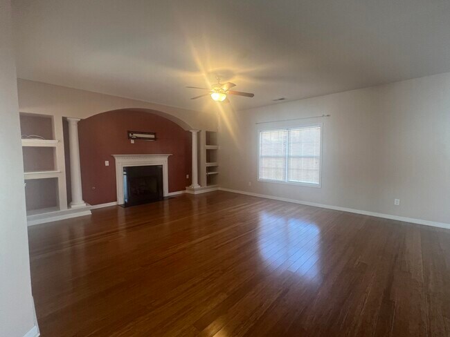 Building Photo - 3625 Galloway Ln