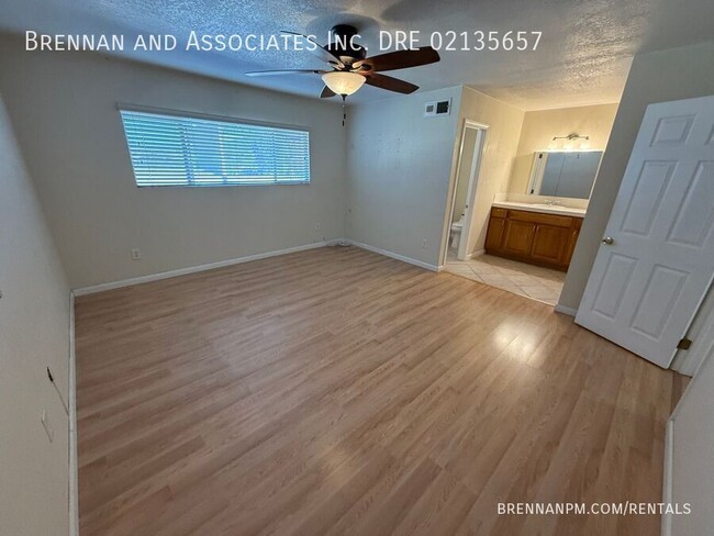 Building Photo - Stunning 3-Bed Home in Bonita with Mountai...