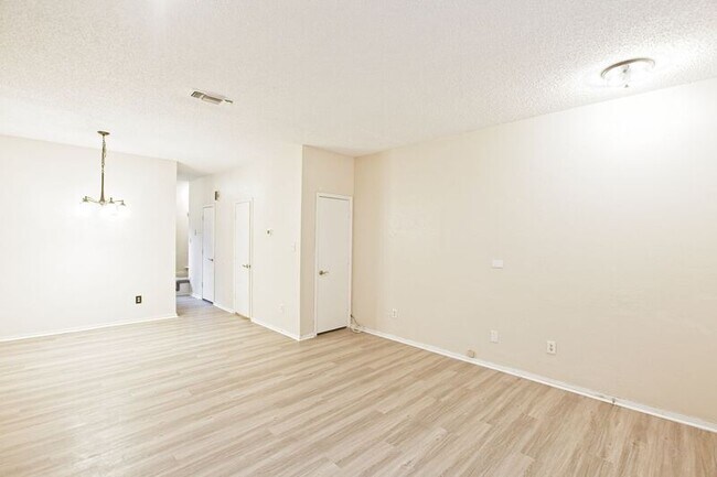 Building Photo - 5000 Cedar Springs Rd