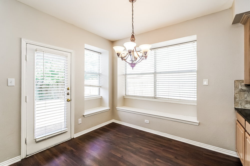 Building Photo - 4420 Vanderpool Dr