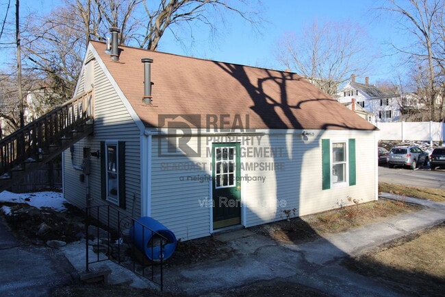 Building Photo - 93 Henry Law Ave