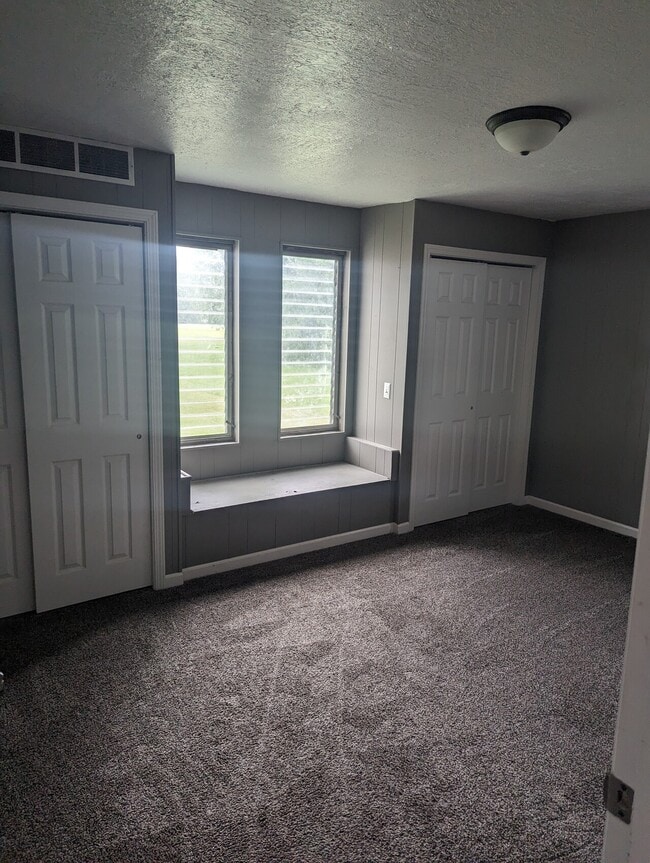 Building Photo - 99 N Gamble St