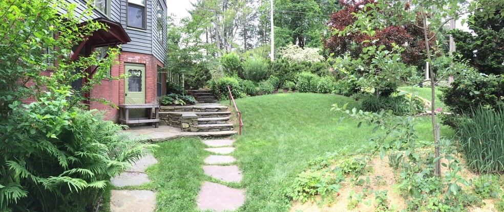 Entrance - 40 Barrett Pl