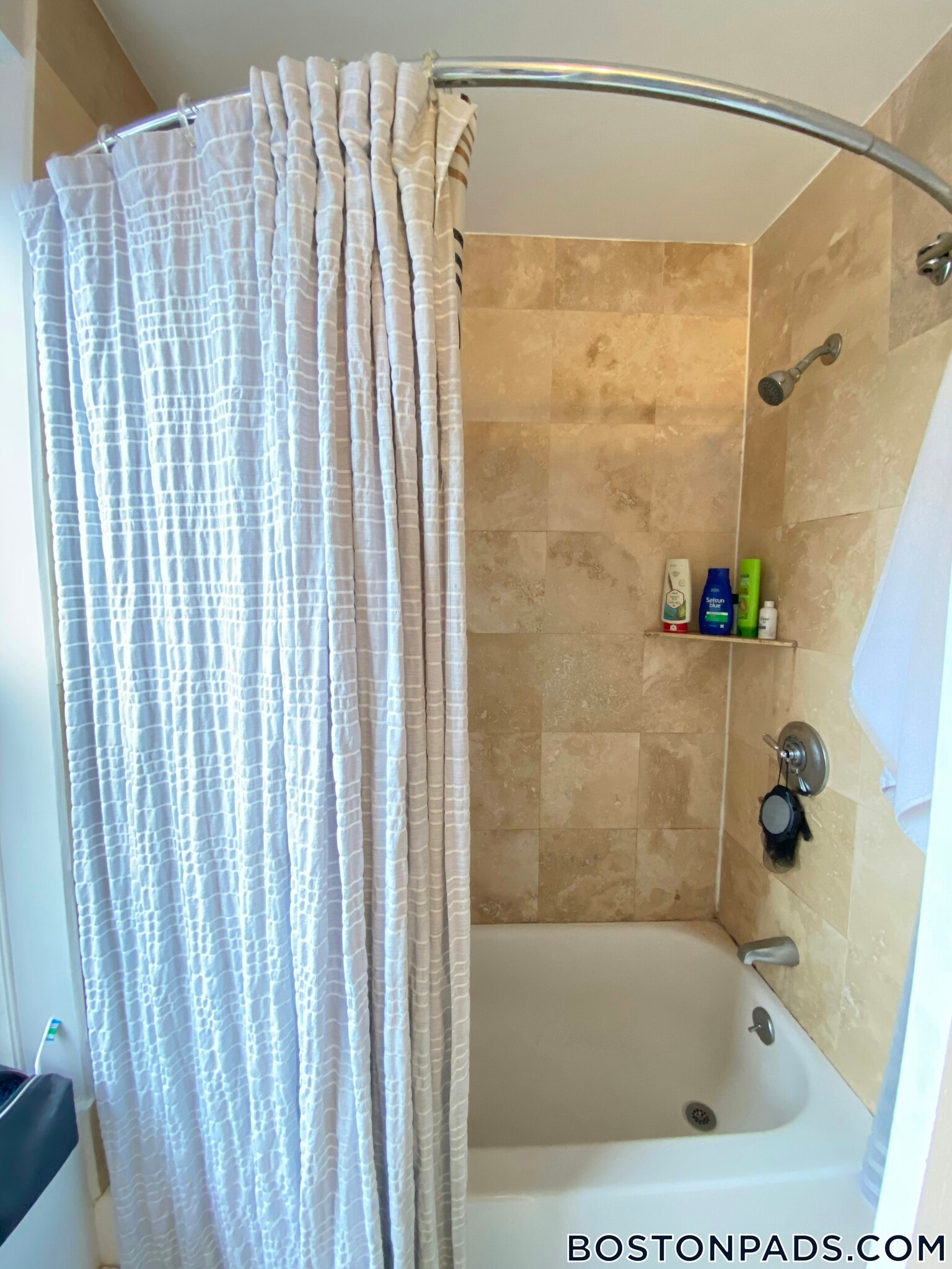 Building Photo - 28 Fleet St