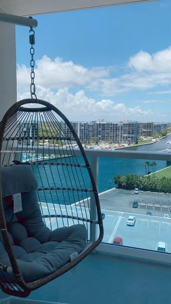 Building Photo - 3800 S Ocean Dr