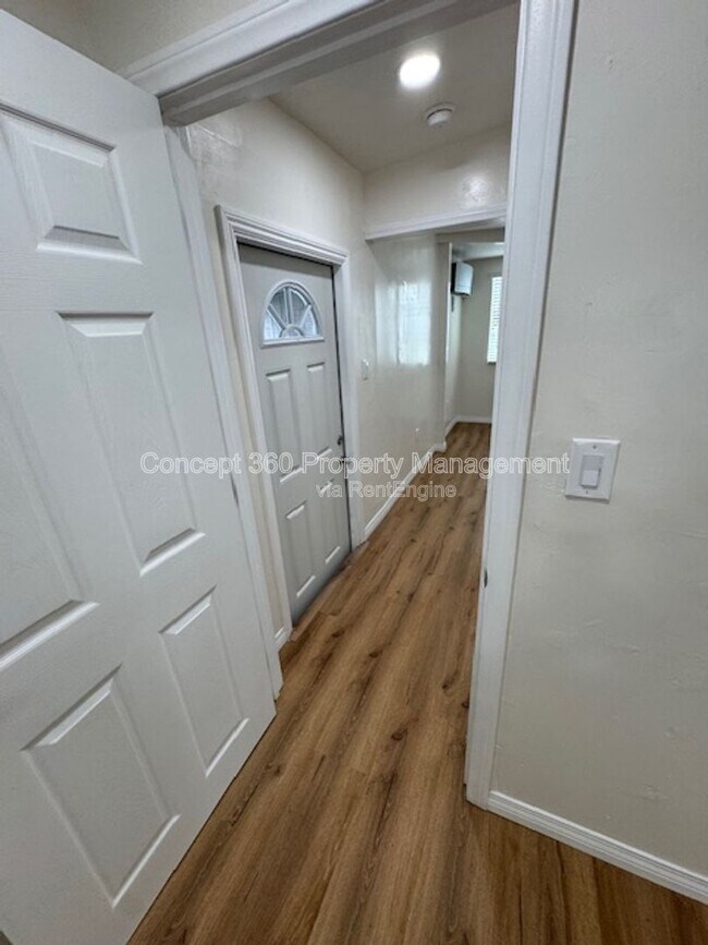 Building Photo - 5762 Cedar Ave