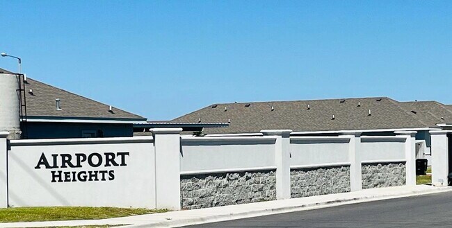 Building Photo - "Spacious 3-Bedroom Haven with Elegant Granite Touches in Weslaco!"