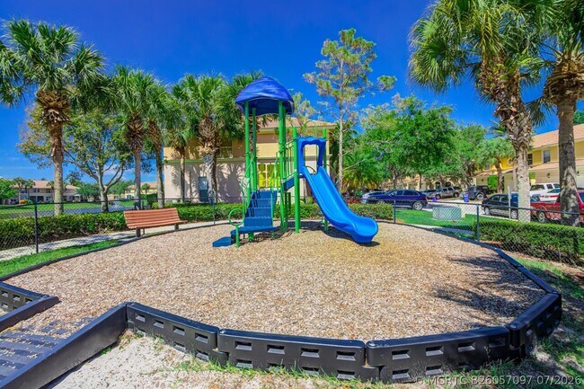 Building Photo - 446 Rainbow Springs Terrace