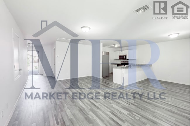 Building Photo - 3Bed/2Bath in Casa Grande! $199 MOVE-IN SP...