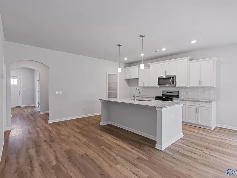 Kitchen - 104 Striker Ln