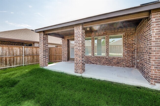Building Photo - 6409 Windsor Ln