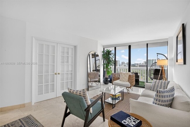 Building Photo - 1000 W Island Blvd