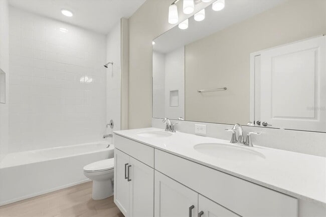 Building Photo - 1320 Hyde St