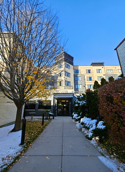 Building Photo - 115 Bruen St