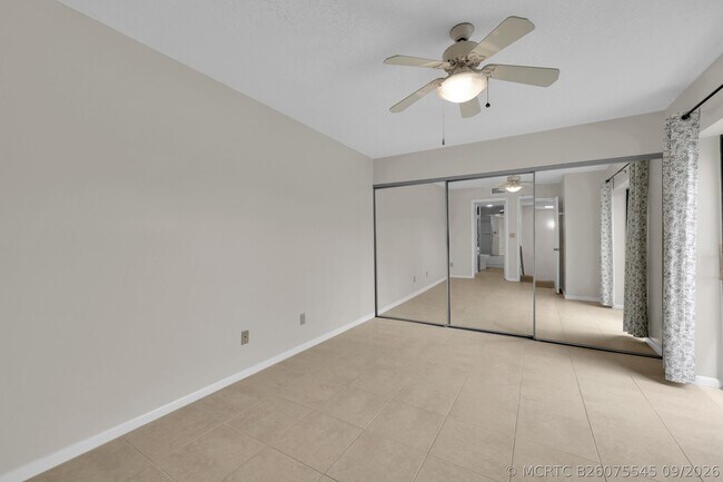 Building Photo - 5857 SE Windsong Ln
