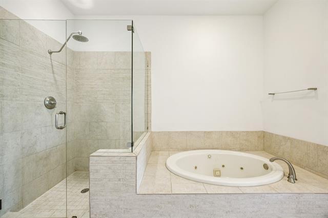 Building Photo - 3200 Ross Ave