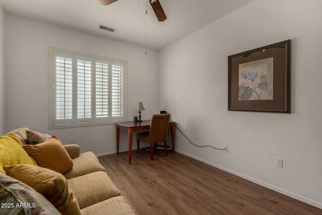 Building Photo - 15027 W Home Run Dr