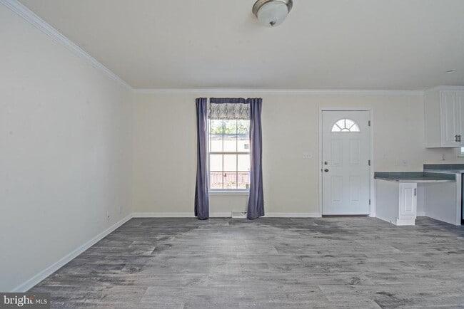 Building Photo - 119 Sherwood Forest Way