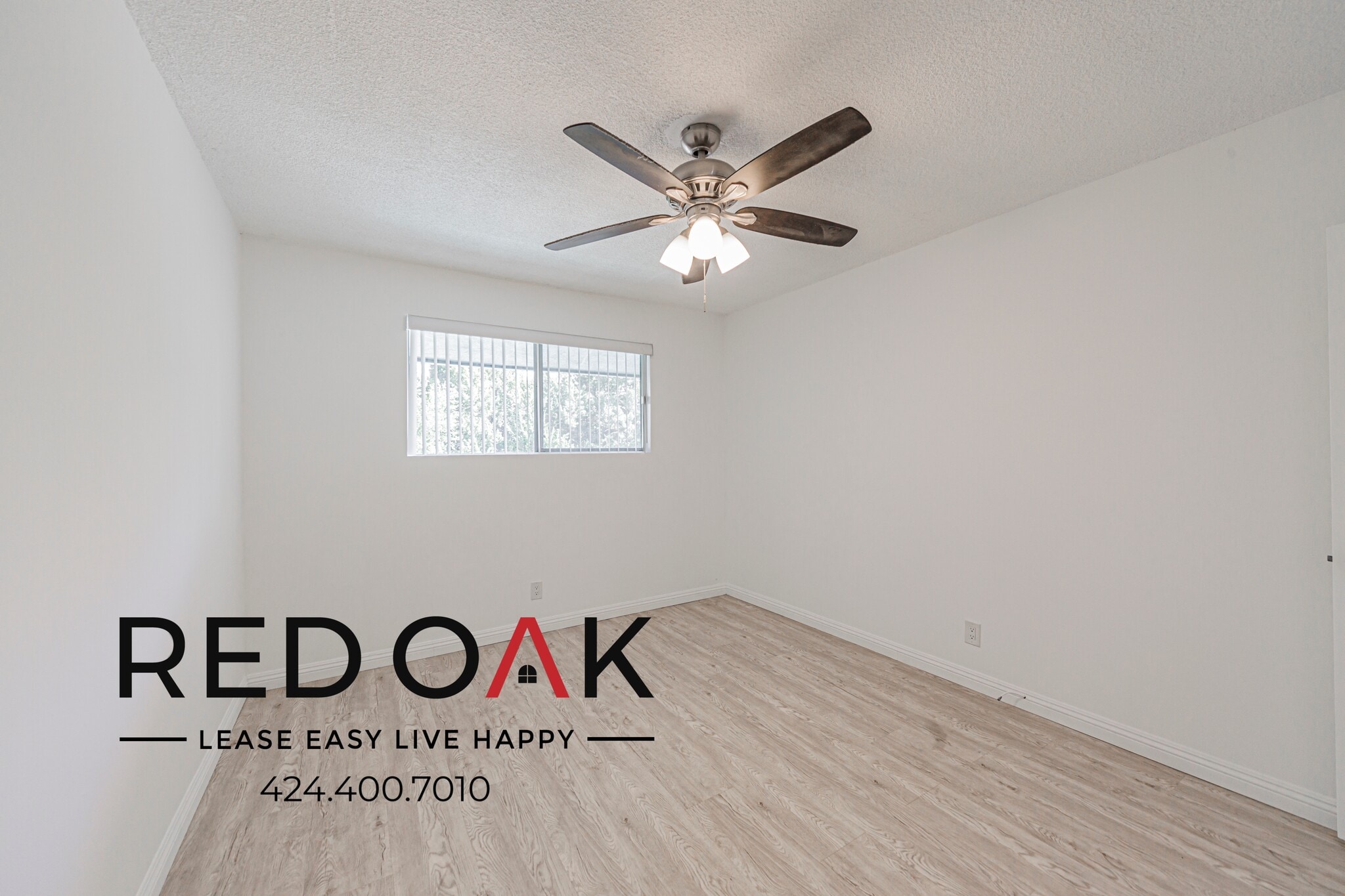 Building Photo - 12737 Moorpark St