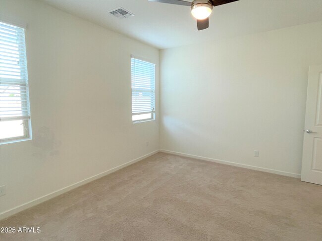 Building Photo - 30976 N Audobon Dr