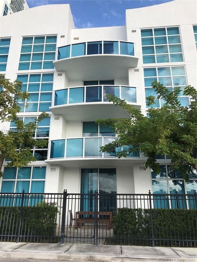 Building Photo - 1945 S Ocean Dr