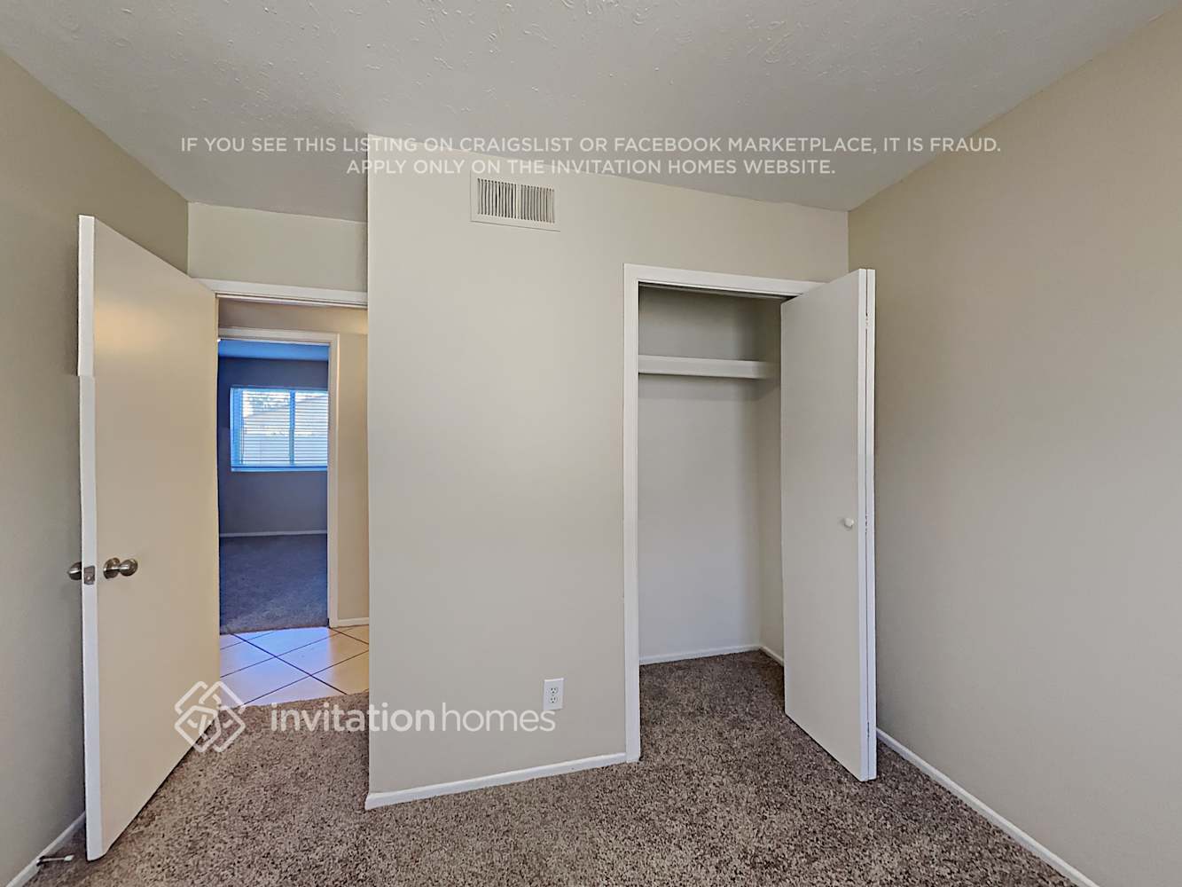 Building Photo - 615 E Laredo St