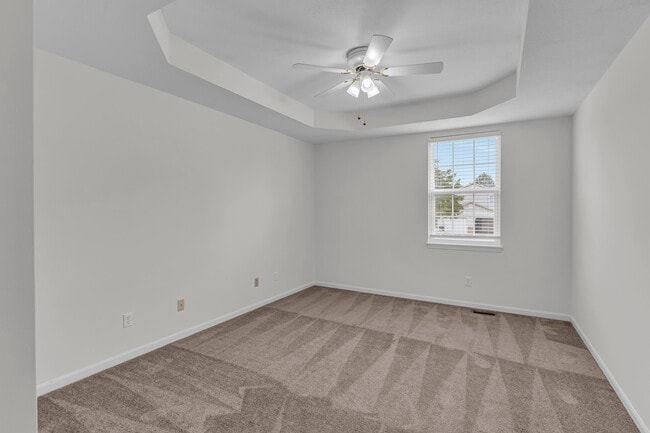 Building Photo - 5015 CARRIE RIDGE Dr