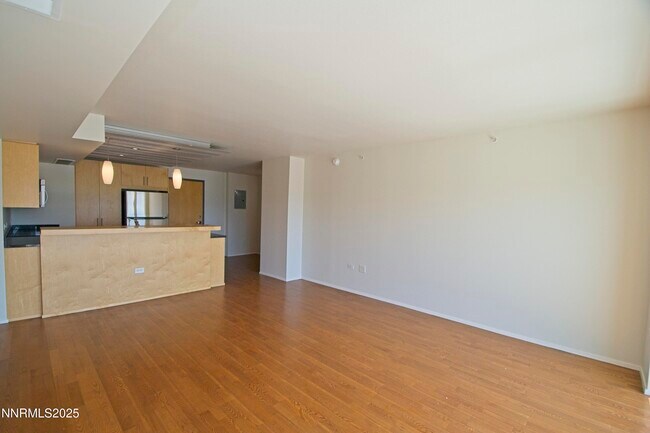 Building Photo - 255 N Sierra St