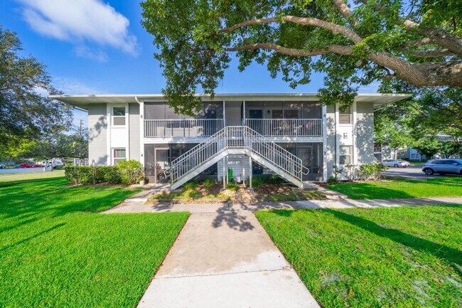 Primary Photo - 700 E Airport Blvd