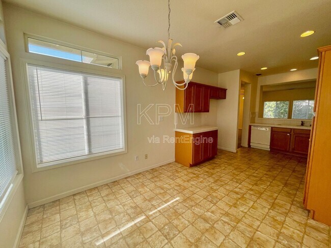 Building Photo - 3908 Lembert Dome Ct