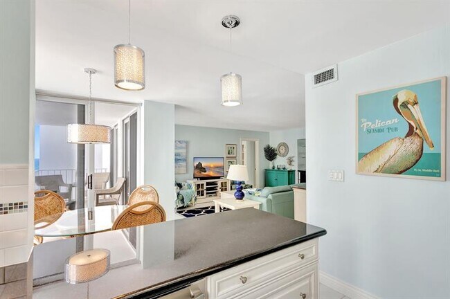 Building Photo - 1010 S Ocean Blvd