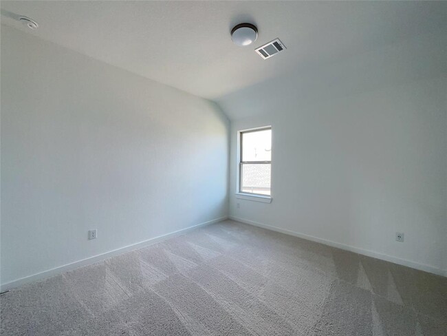 Building Photo - 14926 Mossycup Spur Wy