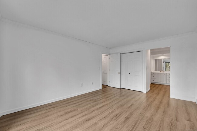 Building Photo - 7 Cottonwood Dr