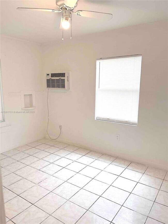 Building Photo - 3101 NW 28th St